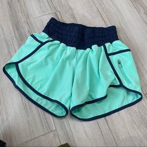 Lululemon Rare Tracker Shorts Size:4